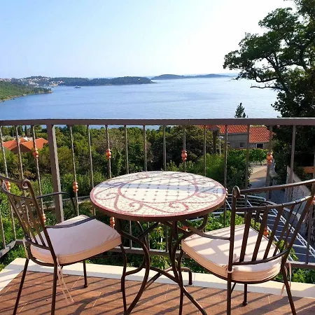 Ardura Shimmering On The Sea Apartment *