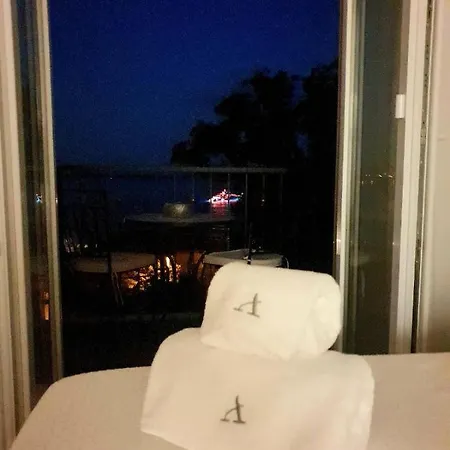 Ardura Shimmering On The Sea Apartment Mlini