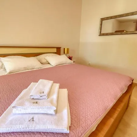 Ardura Shimmering On The Sea Apartment