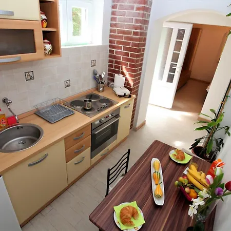 Ardura Shimmering On The Sea